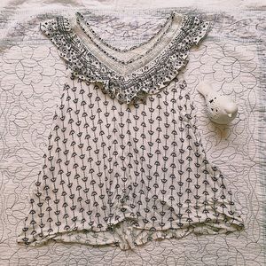 WOMENS BLACK AND WHITE BLOUSE